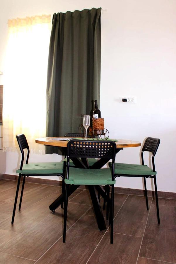 Apartman Maslina ชิเบนิก ภายนอก รูปภาพ